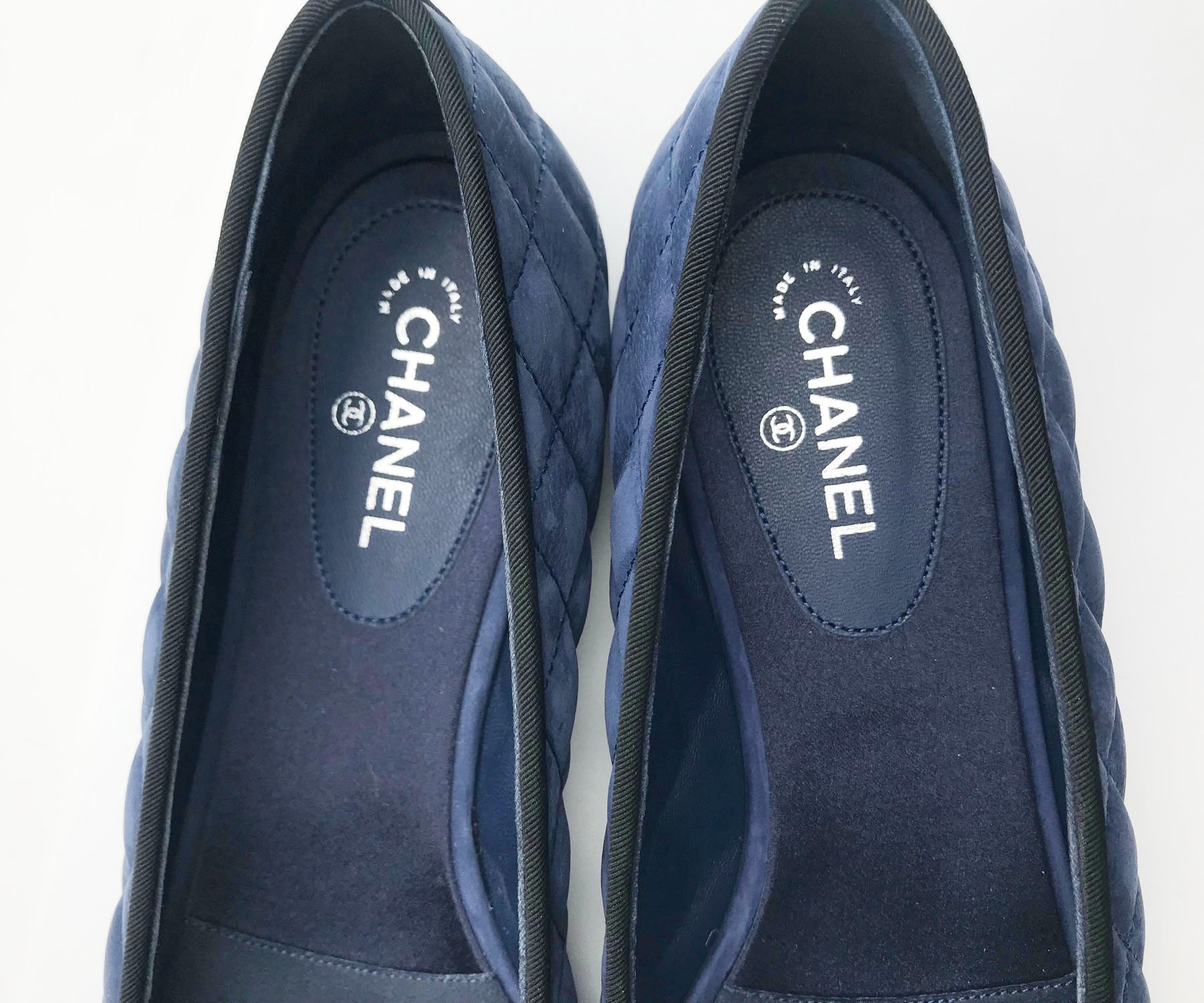 Chanel Brand New Blue Black Leather Ballerina Flats - Image 5