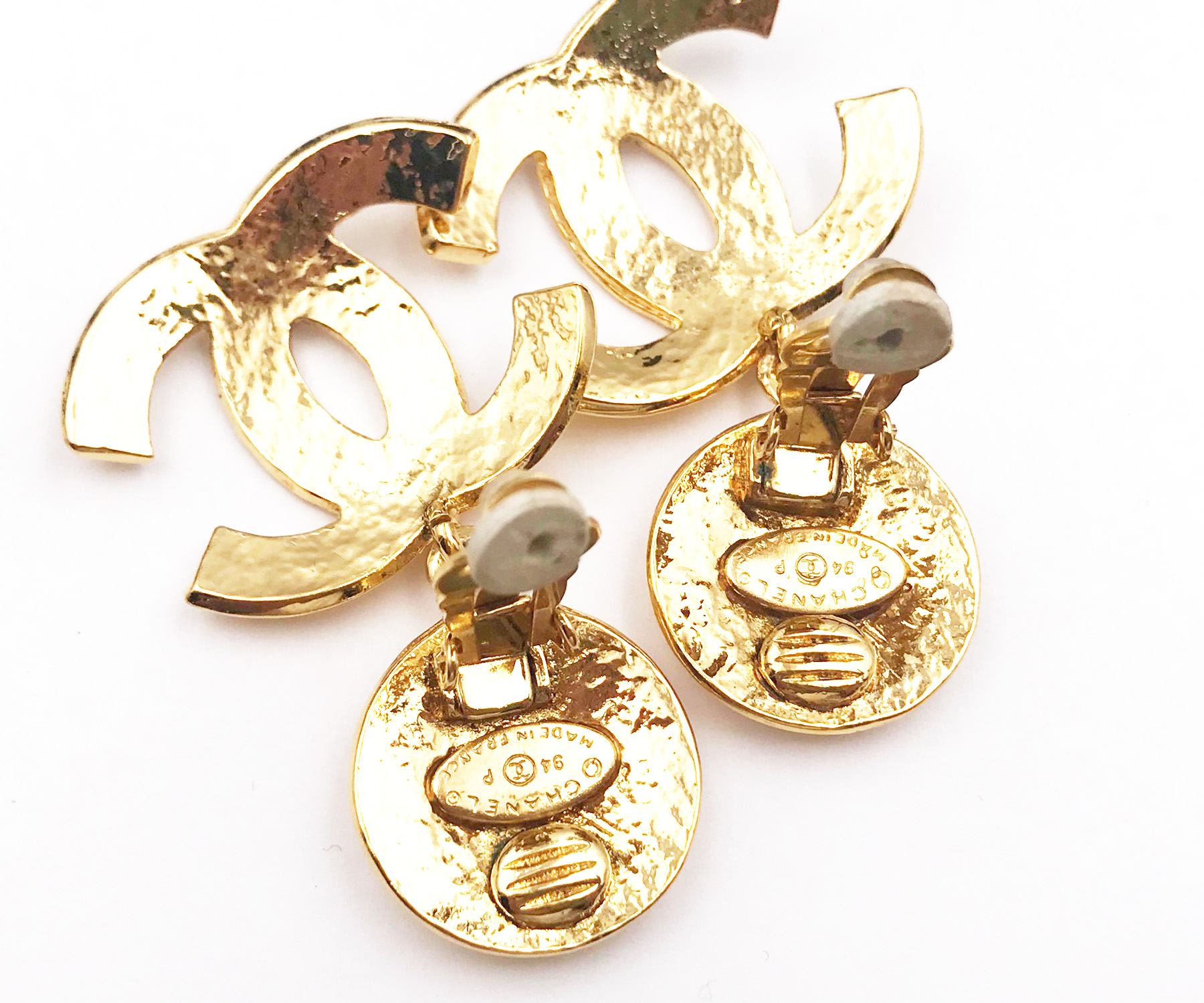 Chanel Vintage Gold Plated Plaid Stitching CC Dangle Clip on Earrings as seen on Pixie Lott - Image 4