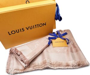 Lv Kraft Chale Monogram Shawl 2