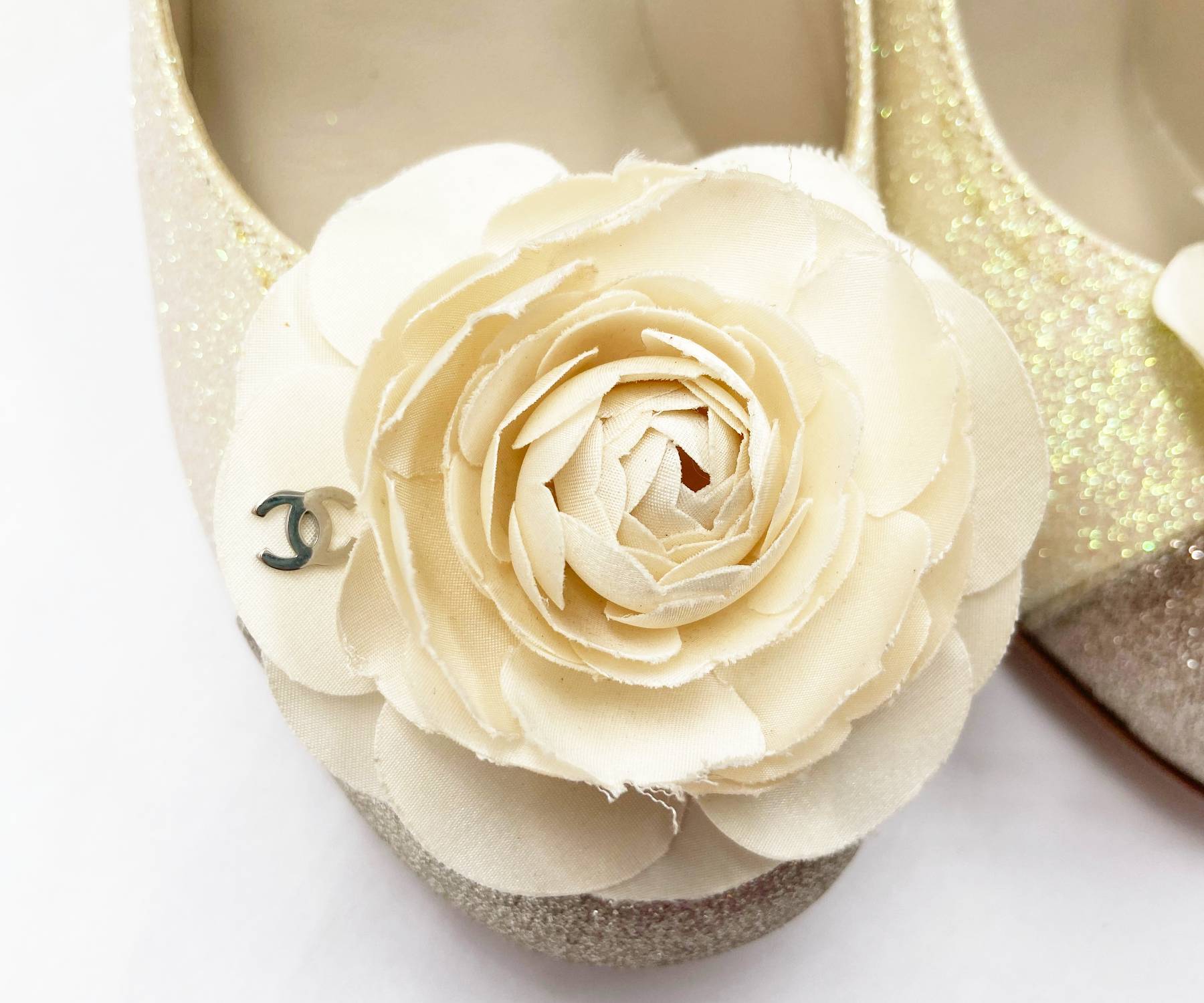 Chanel Brand New Classic Champagne Glitter Camellia Flower Leather Pumps - Image 3