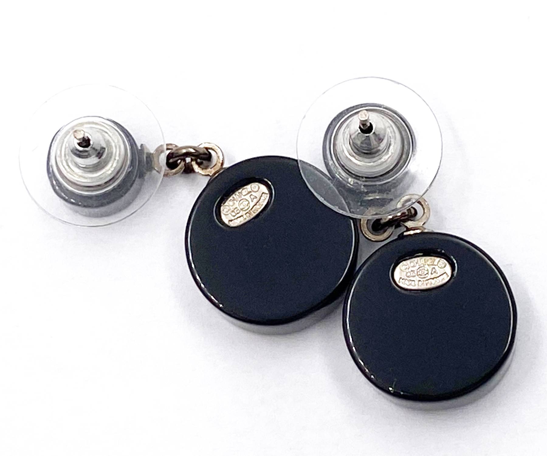 Chanel Silver CC Snap Black Resin Piercing Earrings - Image 3