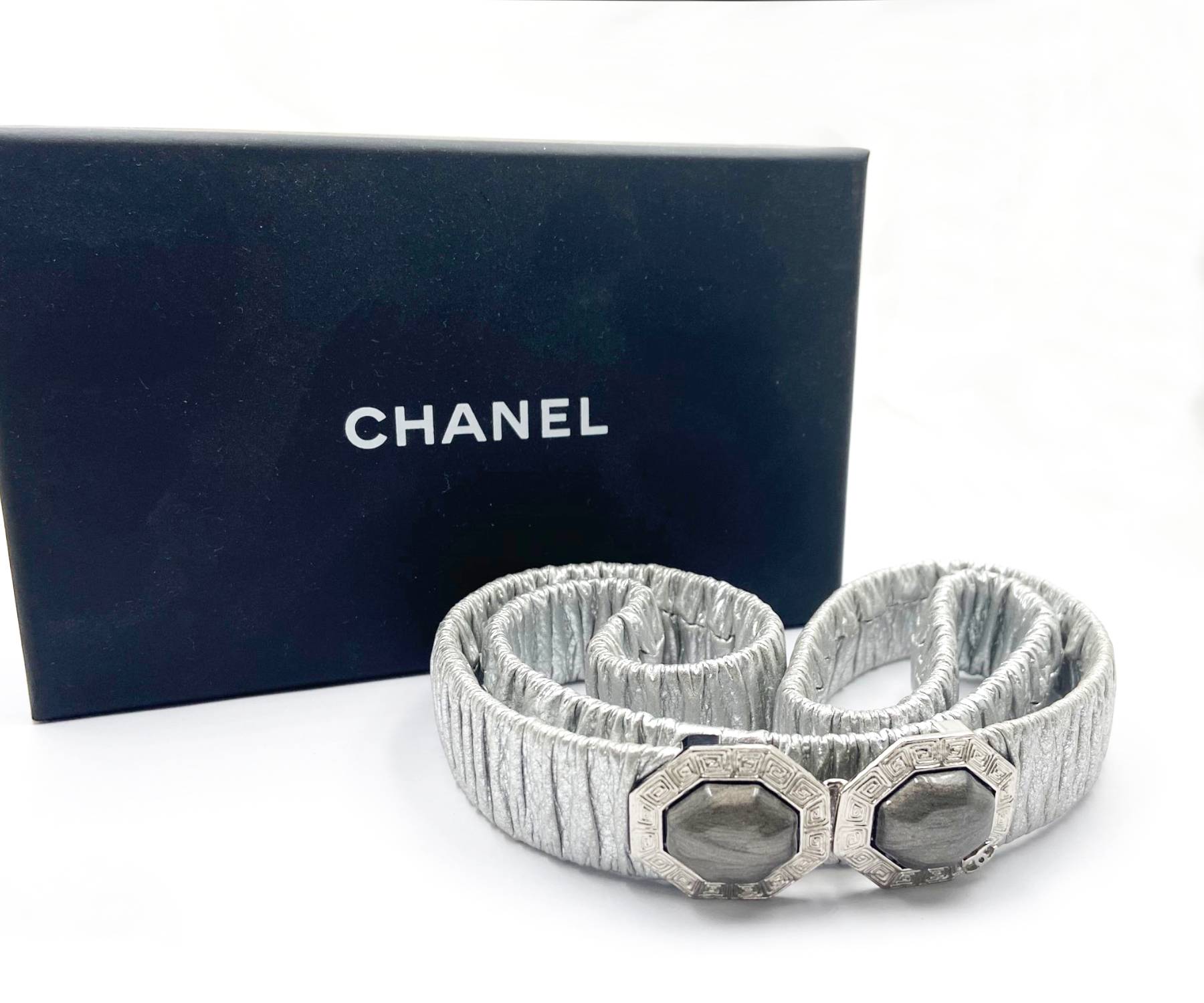 Chanel Silver Hexagon Grey Stone Leather Elastic Belt - Image 2