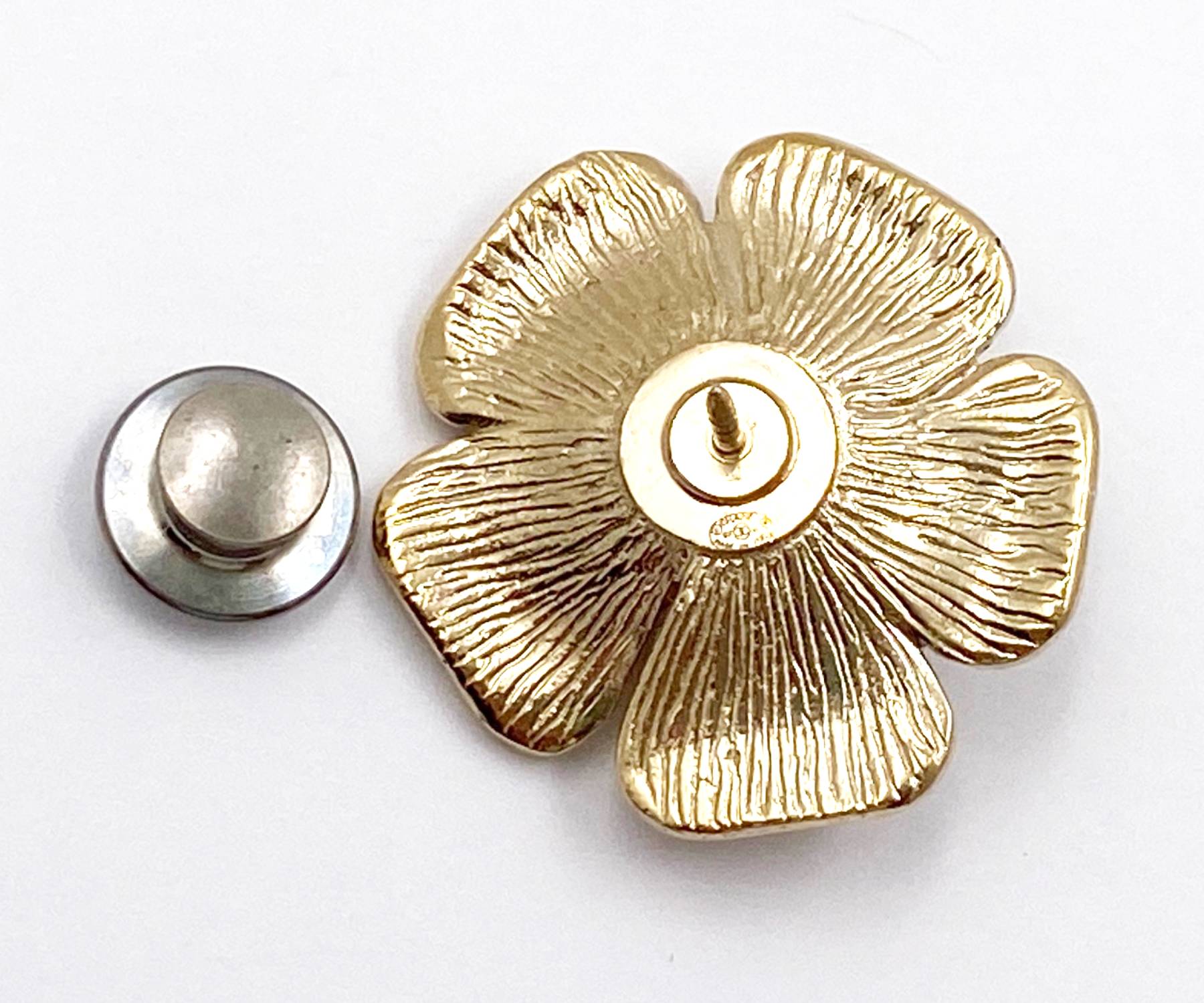 Chanel Vintage Classic Gold Plated CC Flower Pearl Crystal Pin - Image 2