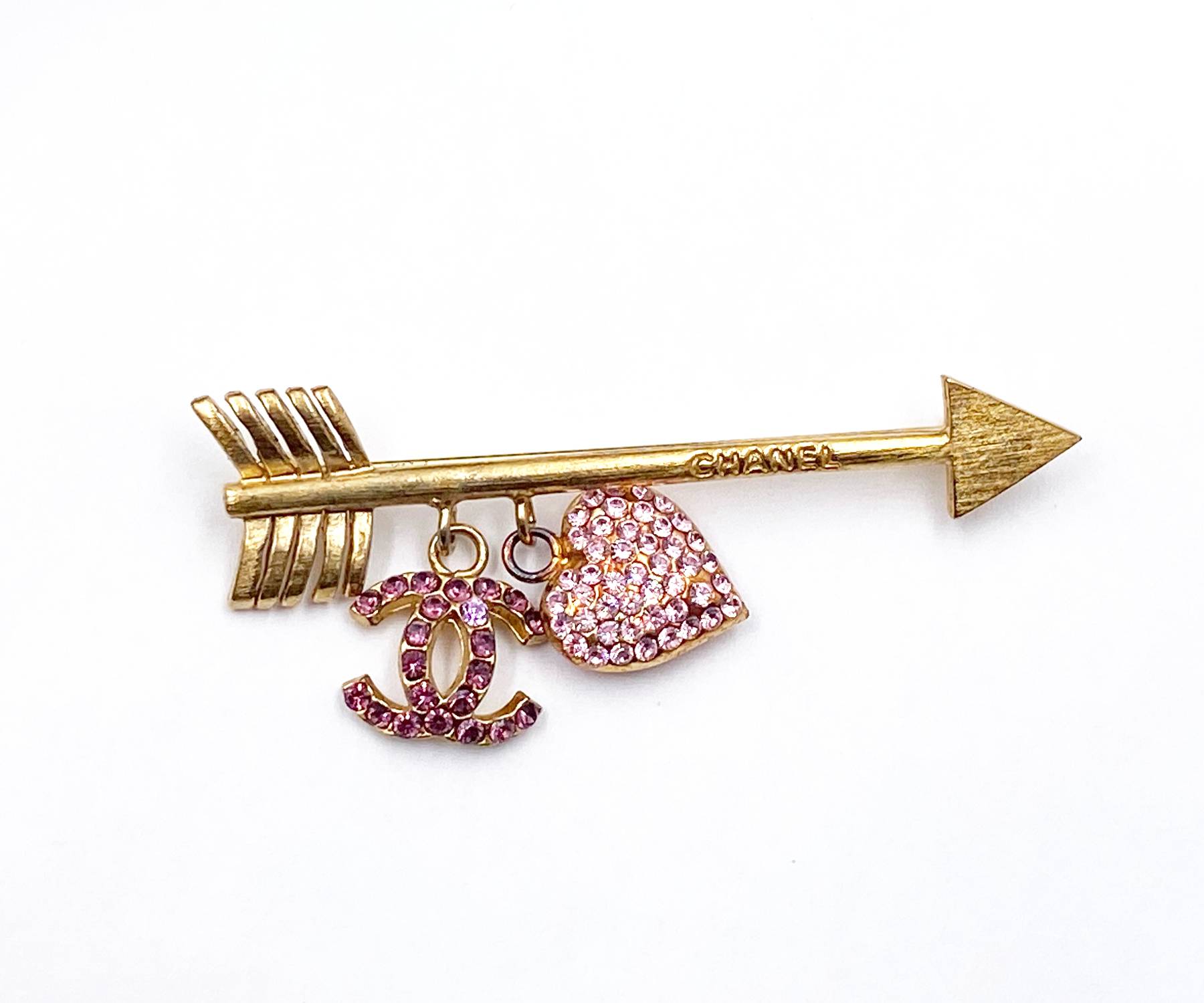 Chanel Vintage Gold Plated Arrow Pink Crystal CC Heart Brooch - LAR Vintage