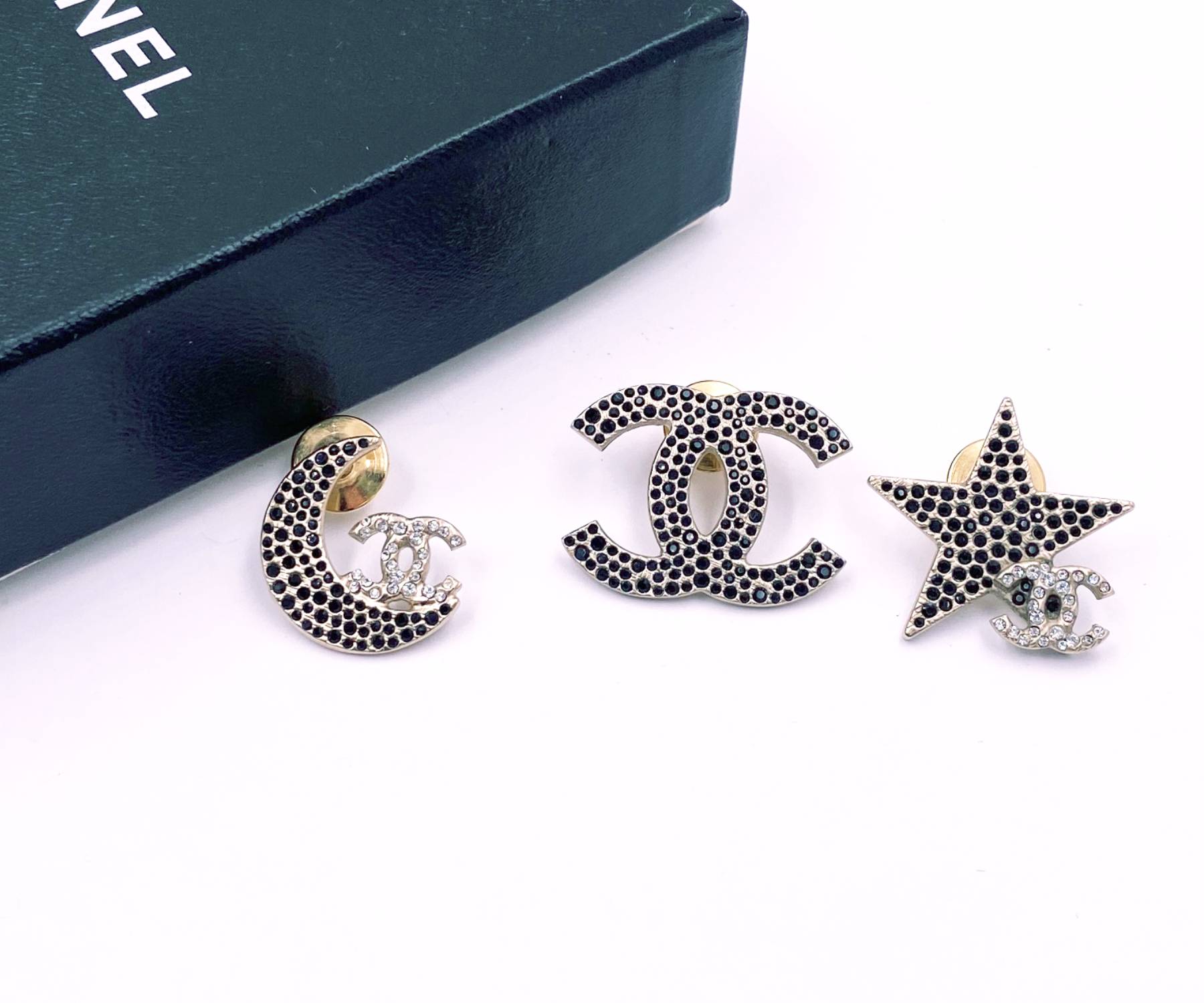 Chanel Rare Gold CC Moon Star Black Crystal 3 Pins - Image 2