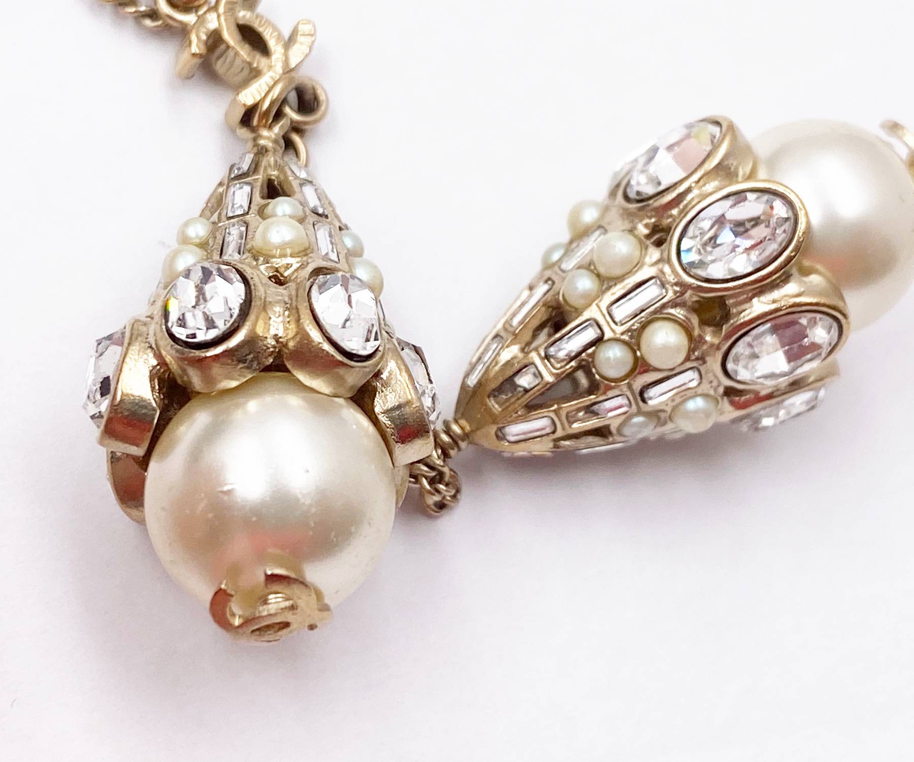 Chanel Rare Gold CC Crystal Pearl Tear Drops Necklace - Image 5
