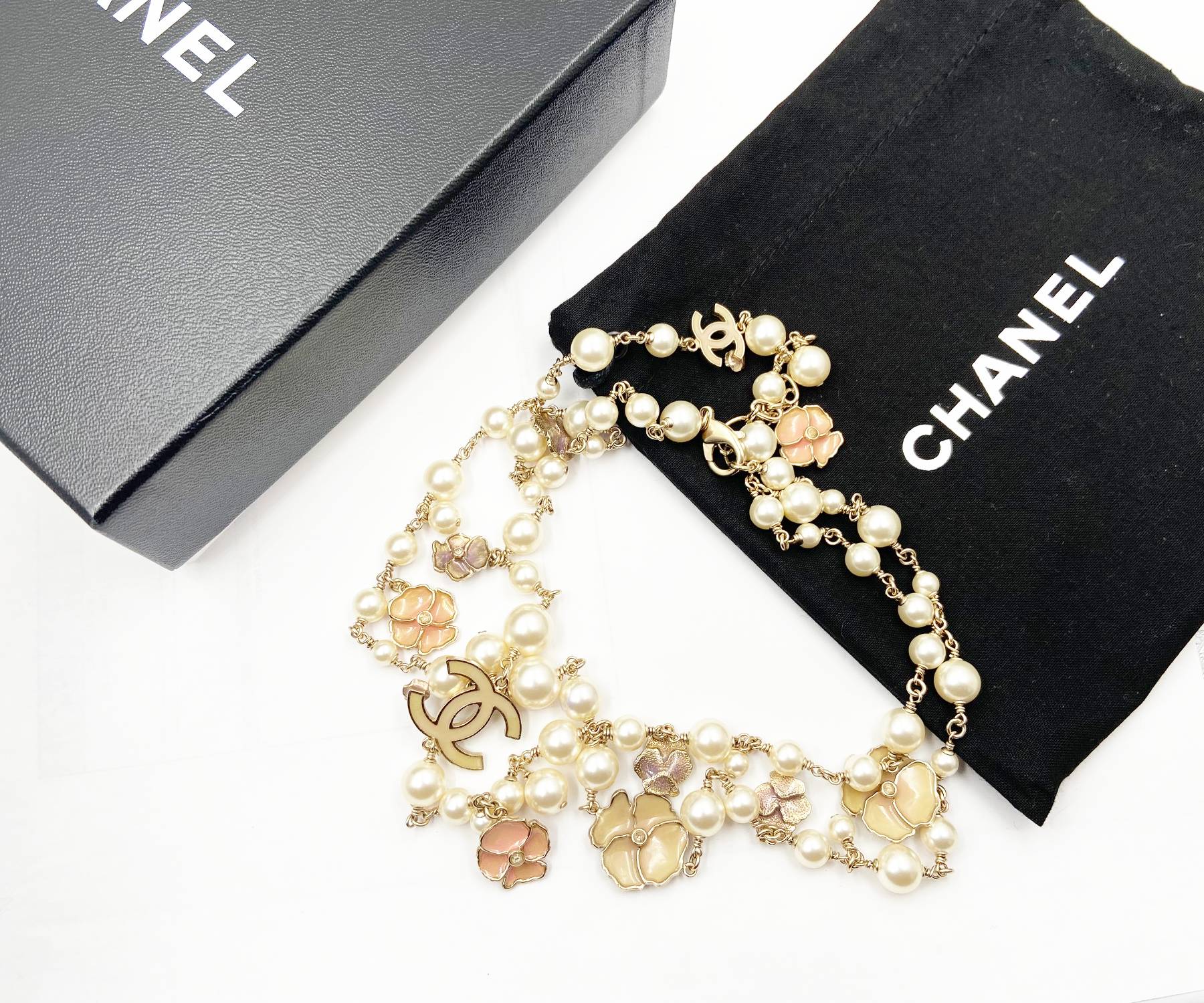 Chanel Gold CC Pastel Flowers Pearl Necklace - Image 2