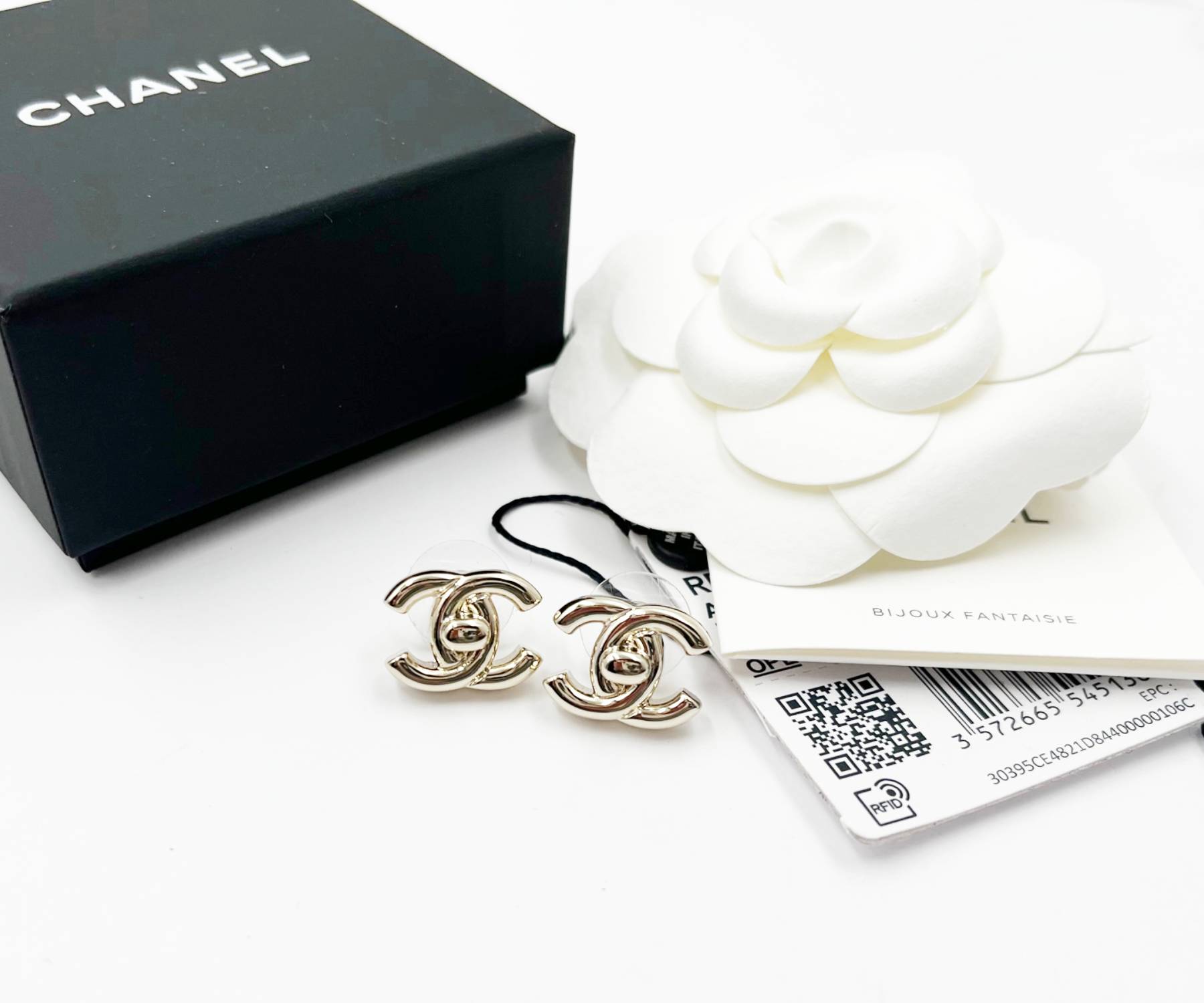 Chanel Brand New Light Gold CC Reissued Turnlock Regular Piercing Earrings - Image 2