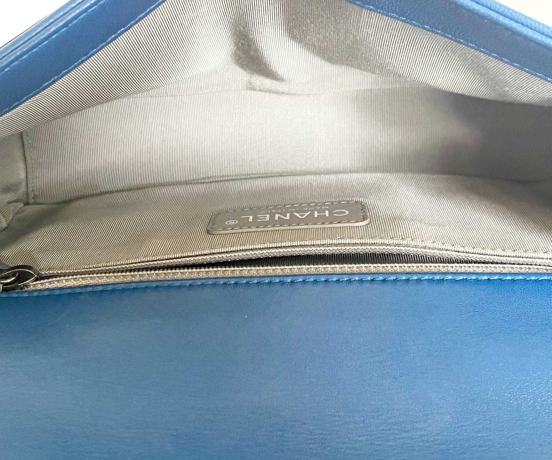 Chanel Rare Blue Galuchat Exotic Leather Medium Boy Crossbody Bag - Image 4