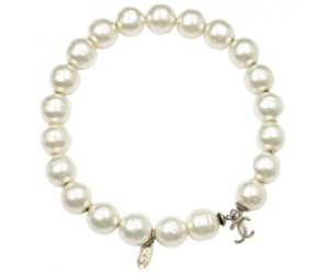 Chanel Gold CC Pearl Pendant Pearl Bracelet - LAR Vintage