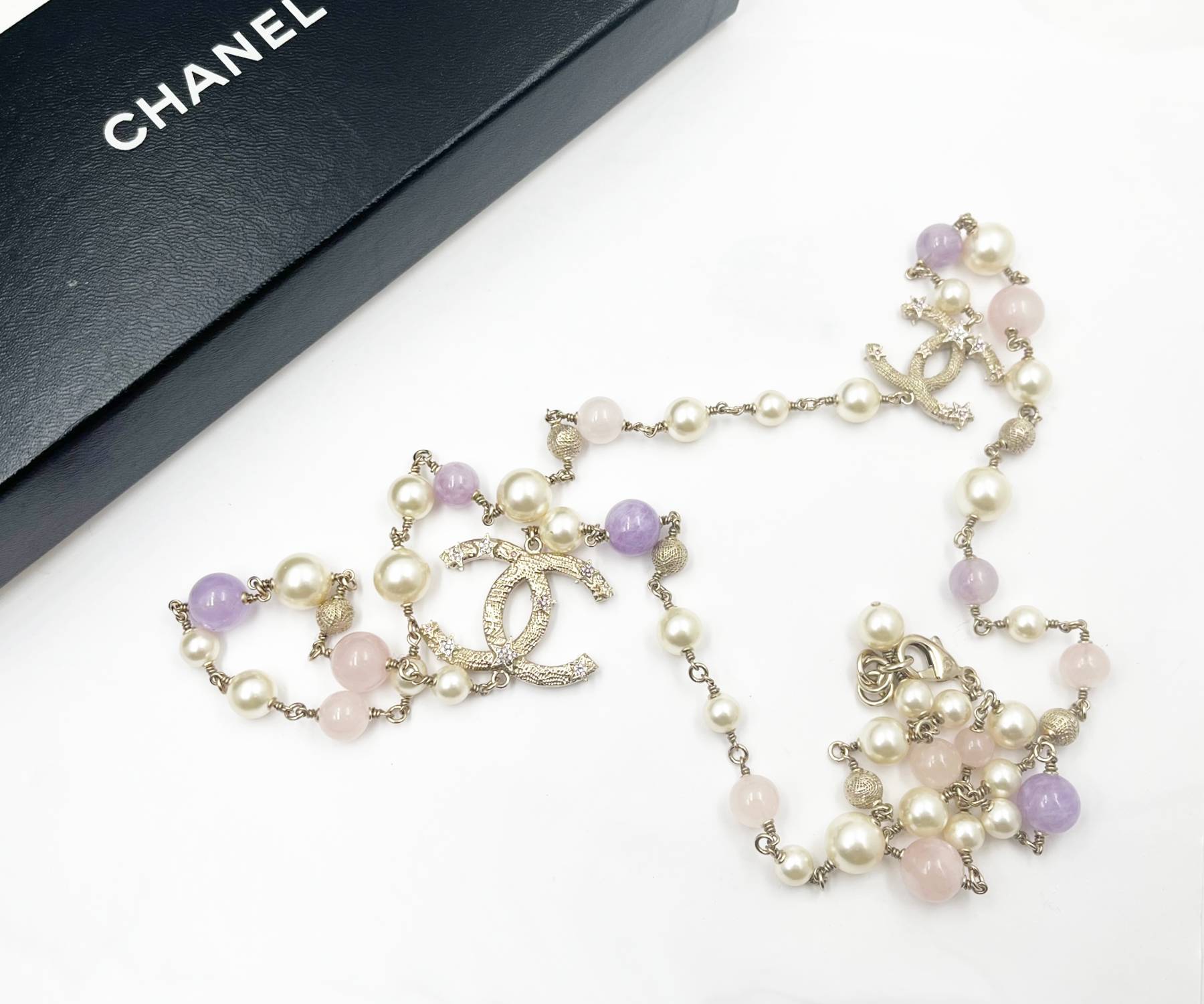 Chanel Light Gold CC Starfish Lavender Stone Pearl Necklace - Image 2