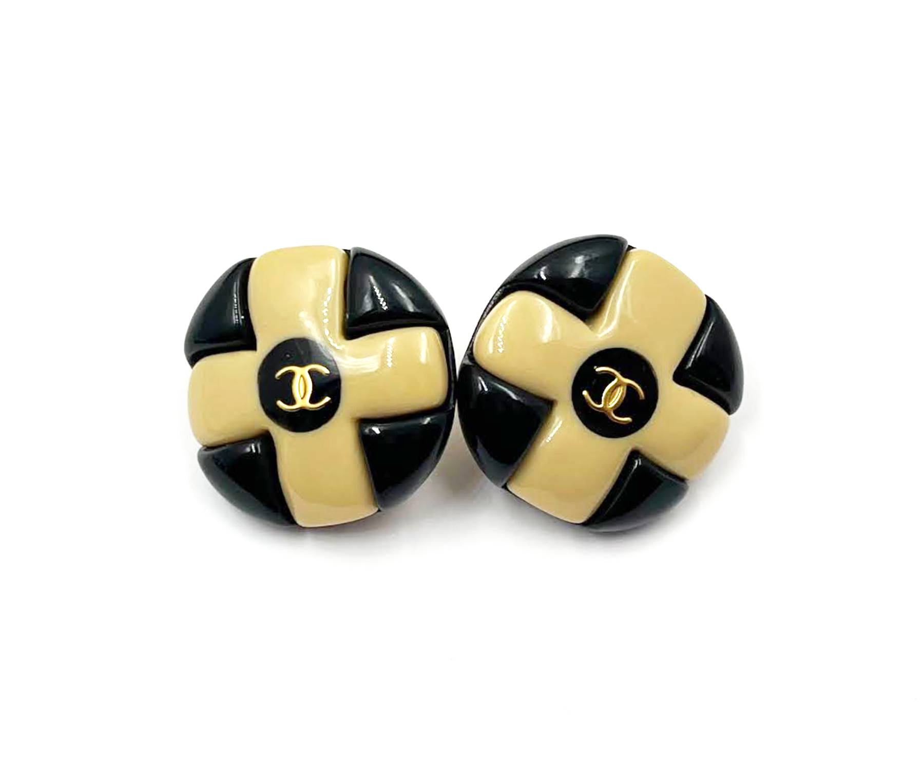 Chanel Vintage Gold Plated Beige Black CC Cross Clip on Earrings Brooch Set - Image 5