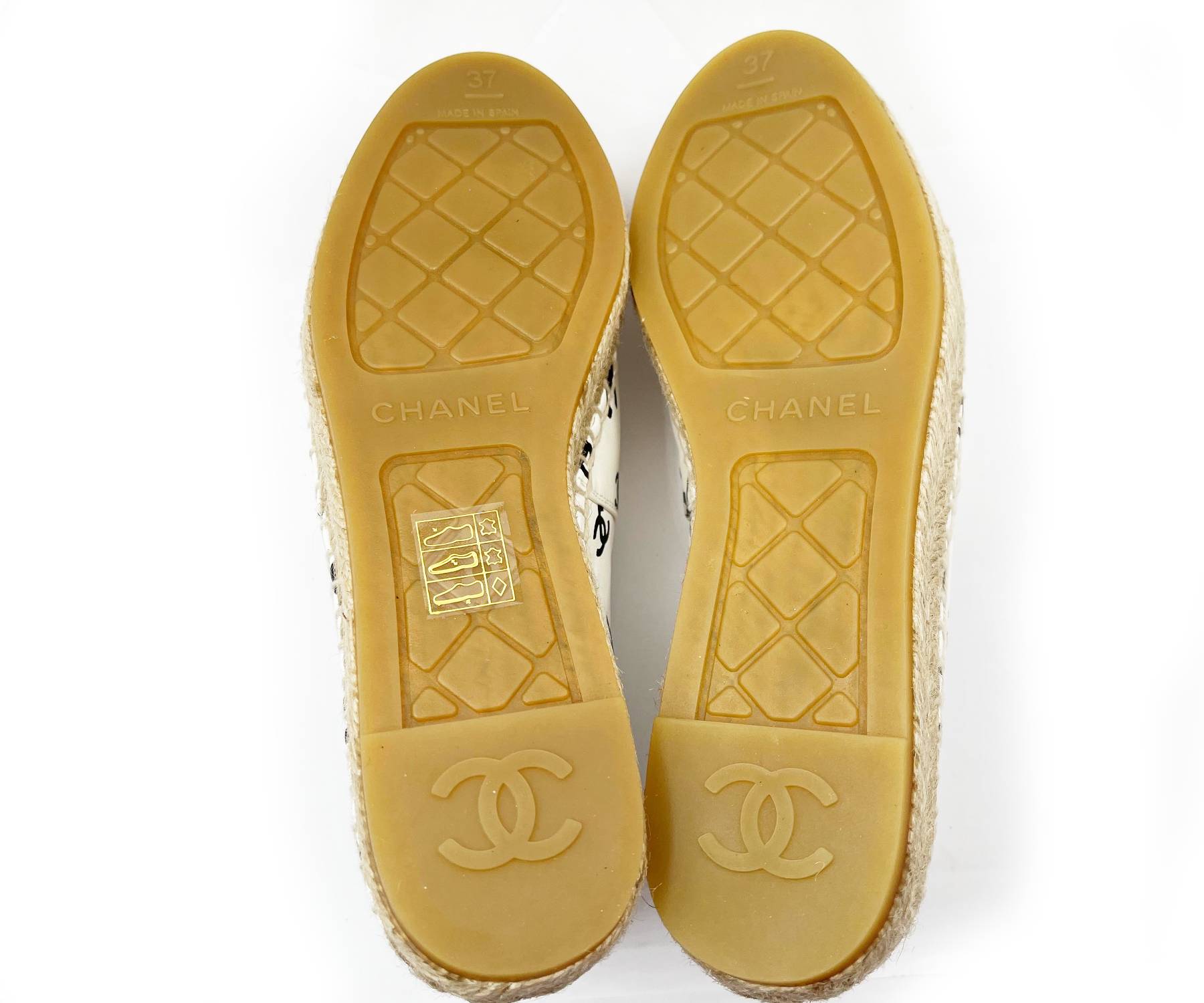 Chanel Brand New Sold Out Black CC White Leather Espadrilles Flats - Image 5