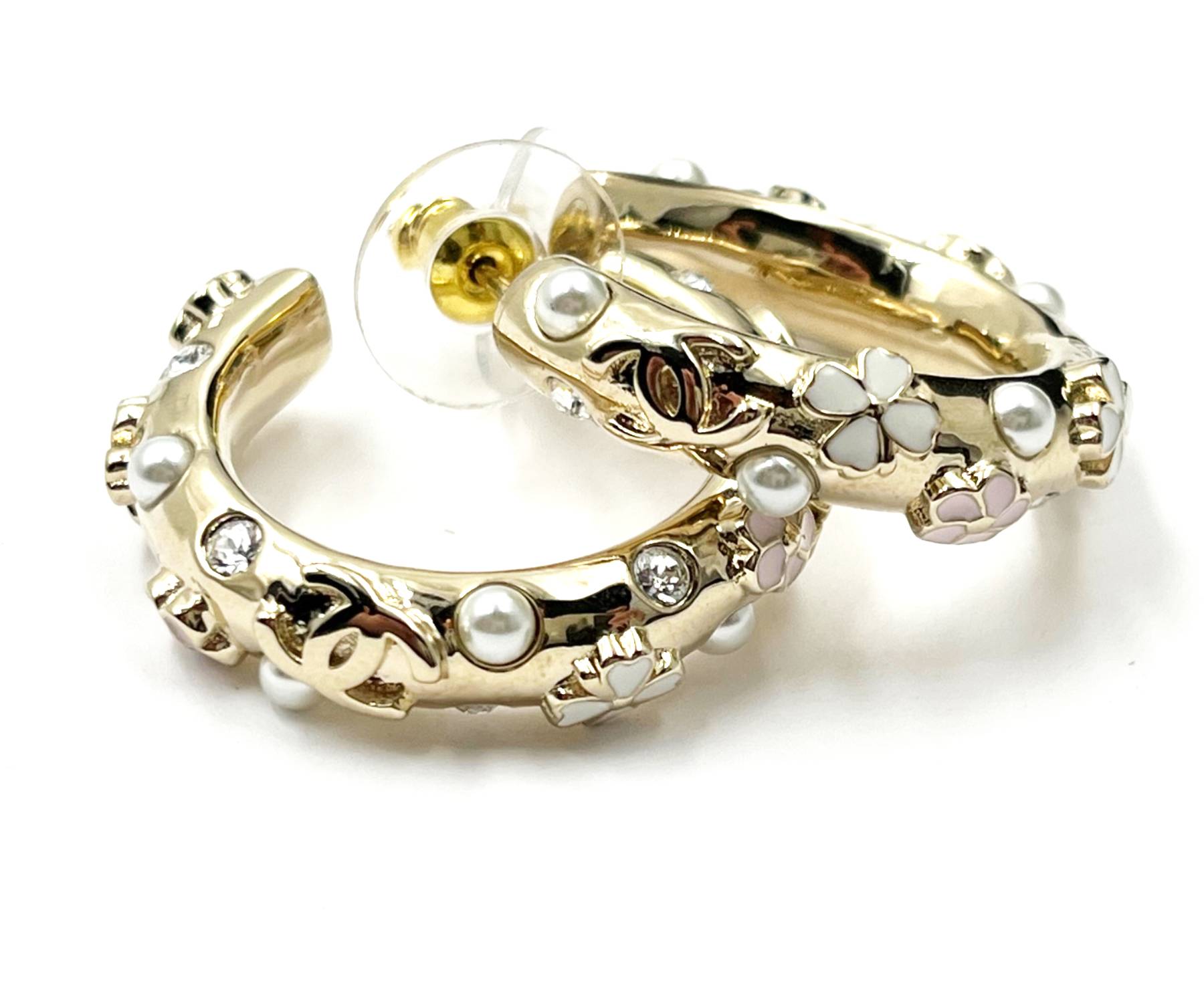 Chanel Brand New Gold CC Pink White Flower Pearl Hoop Piercing Earrings - Image 3