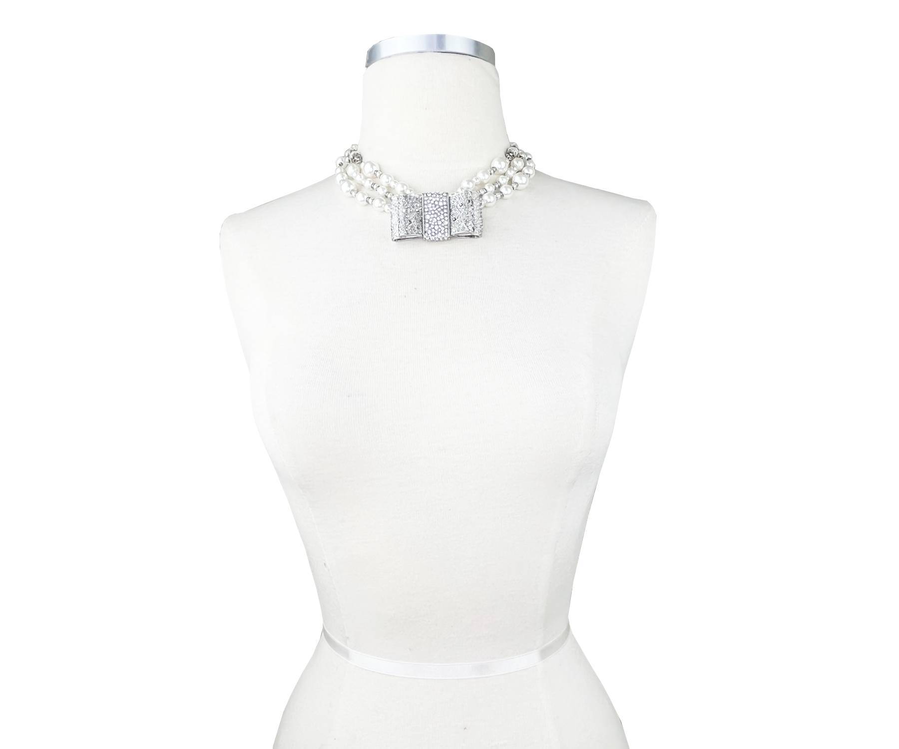 Chanel Rare Silver Large Bow Crystal 3 Strand Pearl Necklace - Image 3