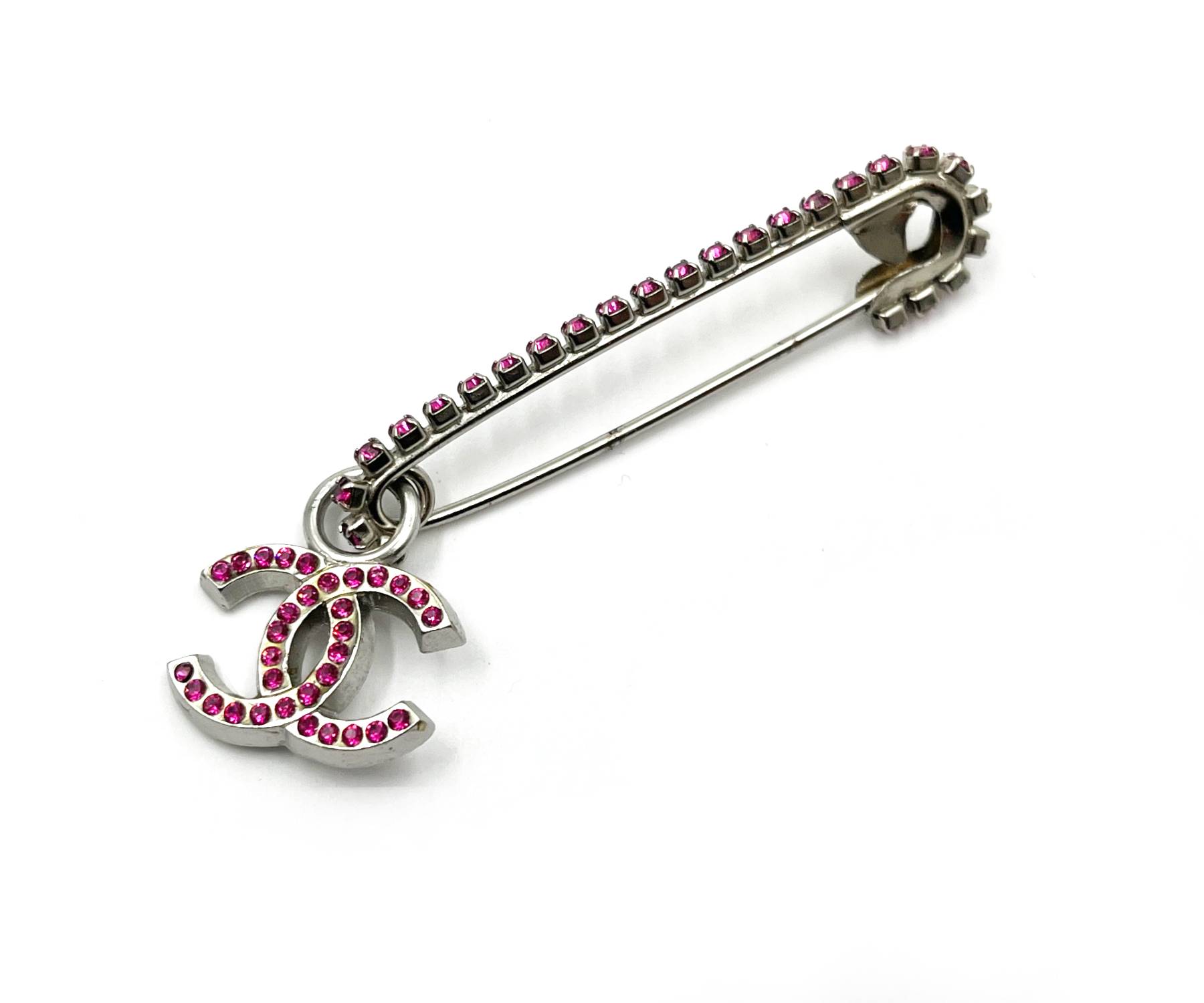 chanel safety pin