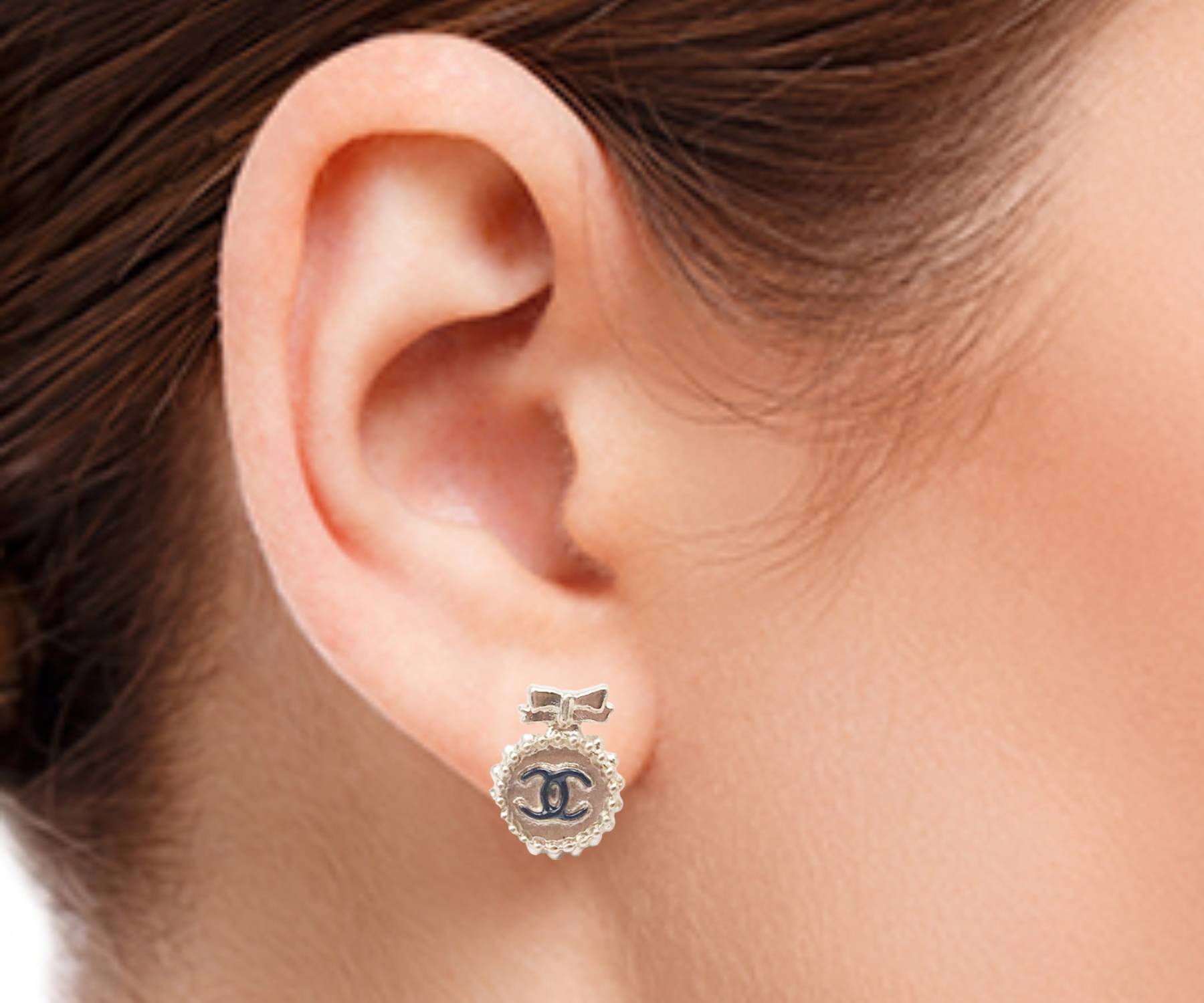 Chanel Gold Bow CC Round Small Button Piercing Earrings - Image 3