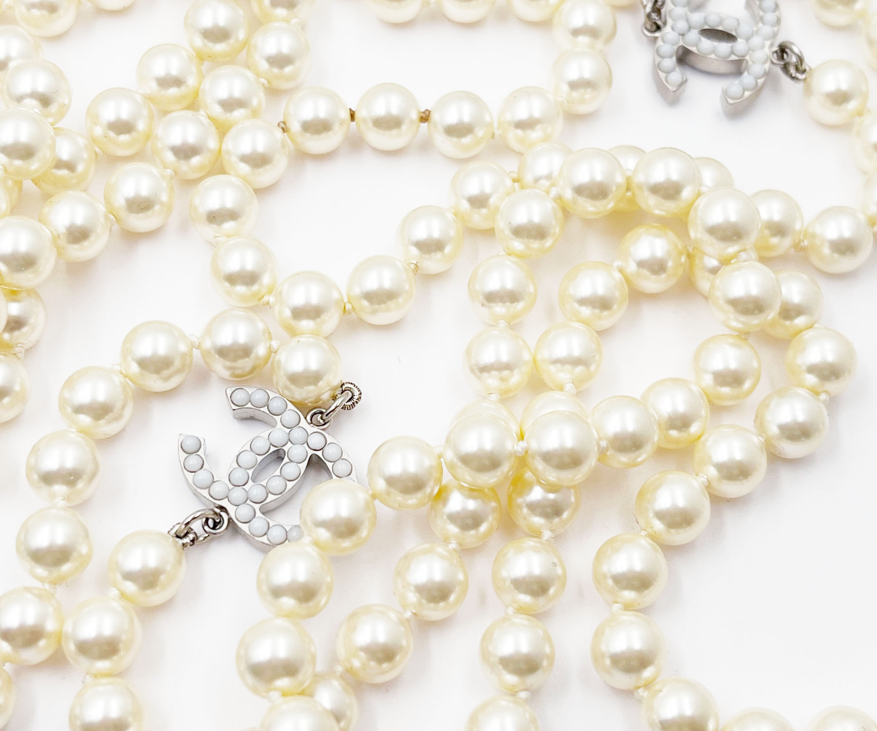 Sil Cc Wht Bead Pearl Super Lg 72 Nk 8