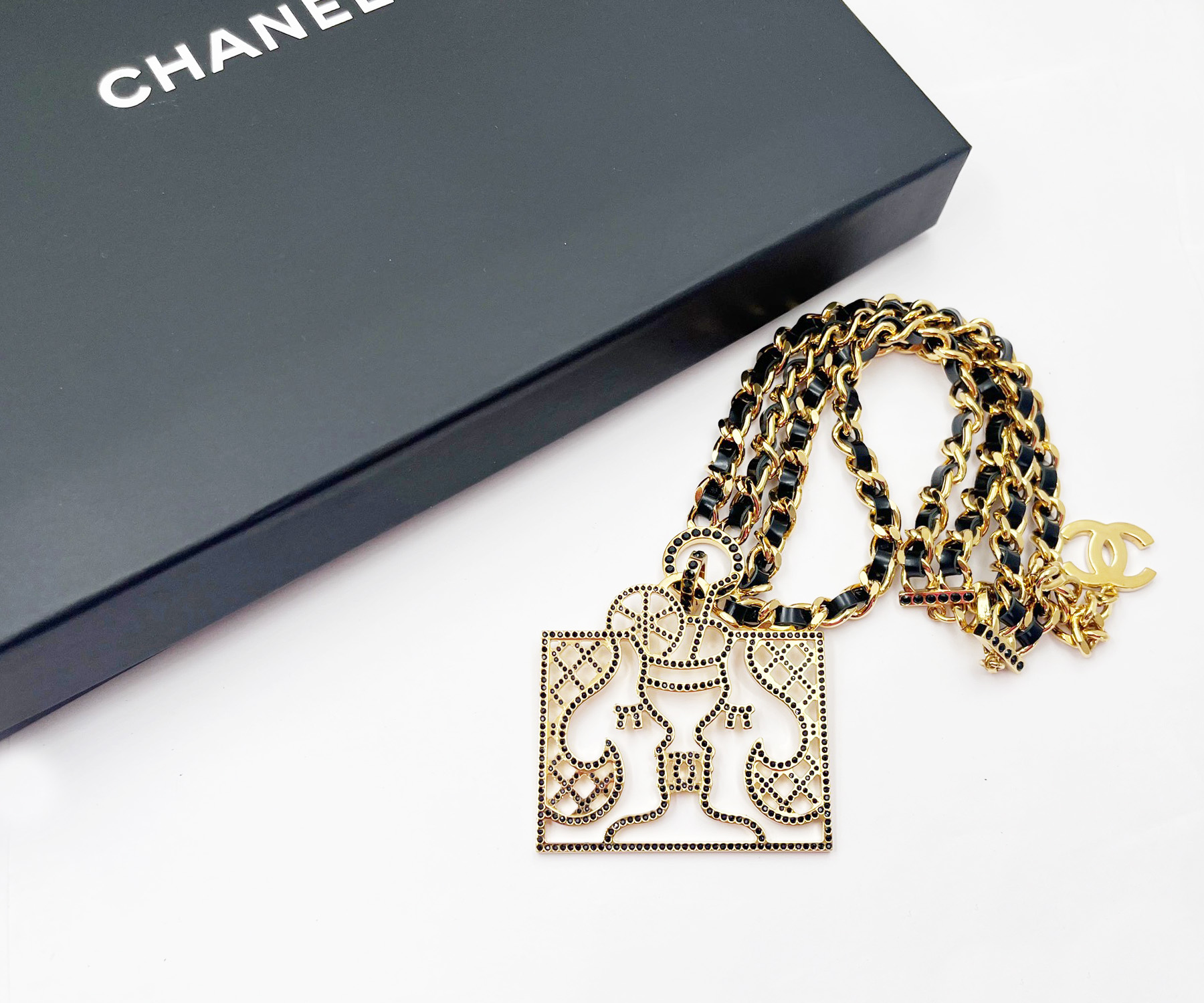 Gp Kissing Face Cc Blk Crystal Double Chain Nk 2