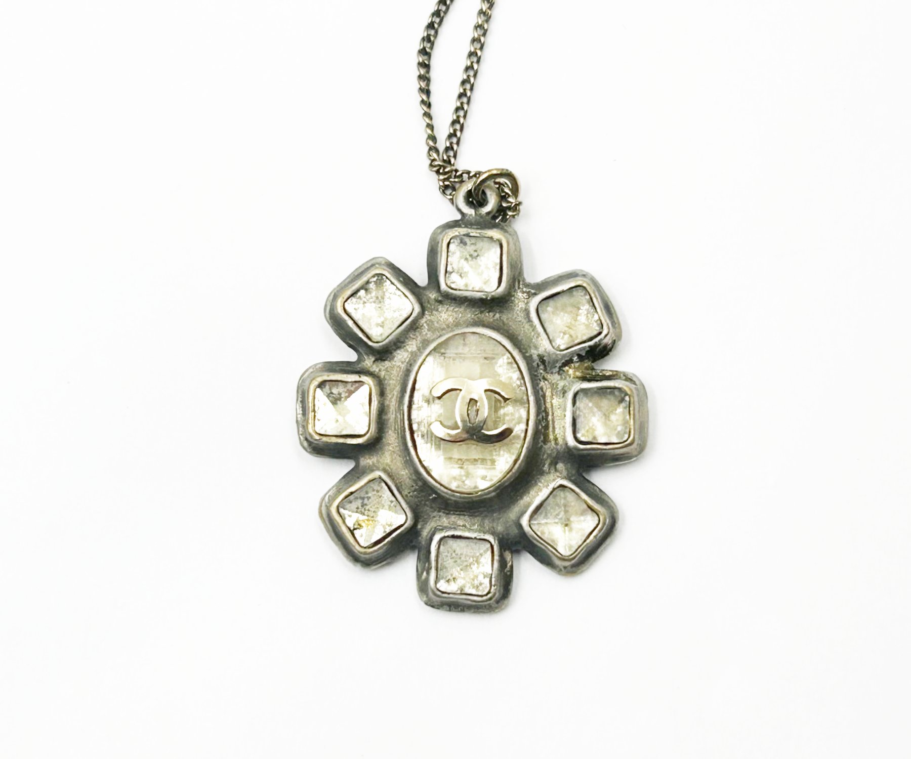 Rustic Cc Clear Stone Geo Flower Pendant Nk 2