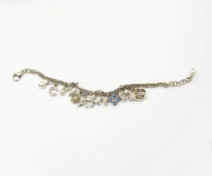 Gd Cc Letter Pearl Motif Bl 1