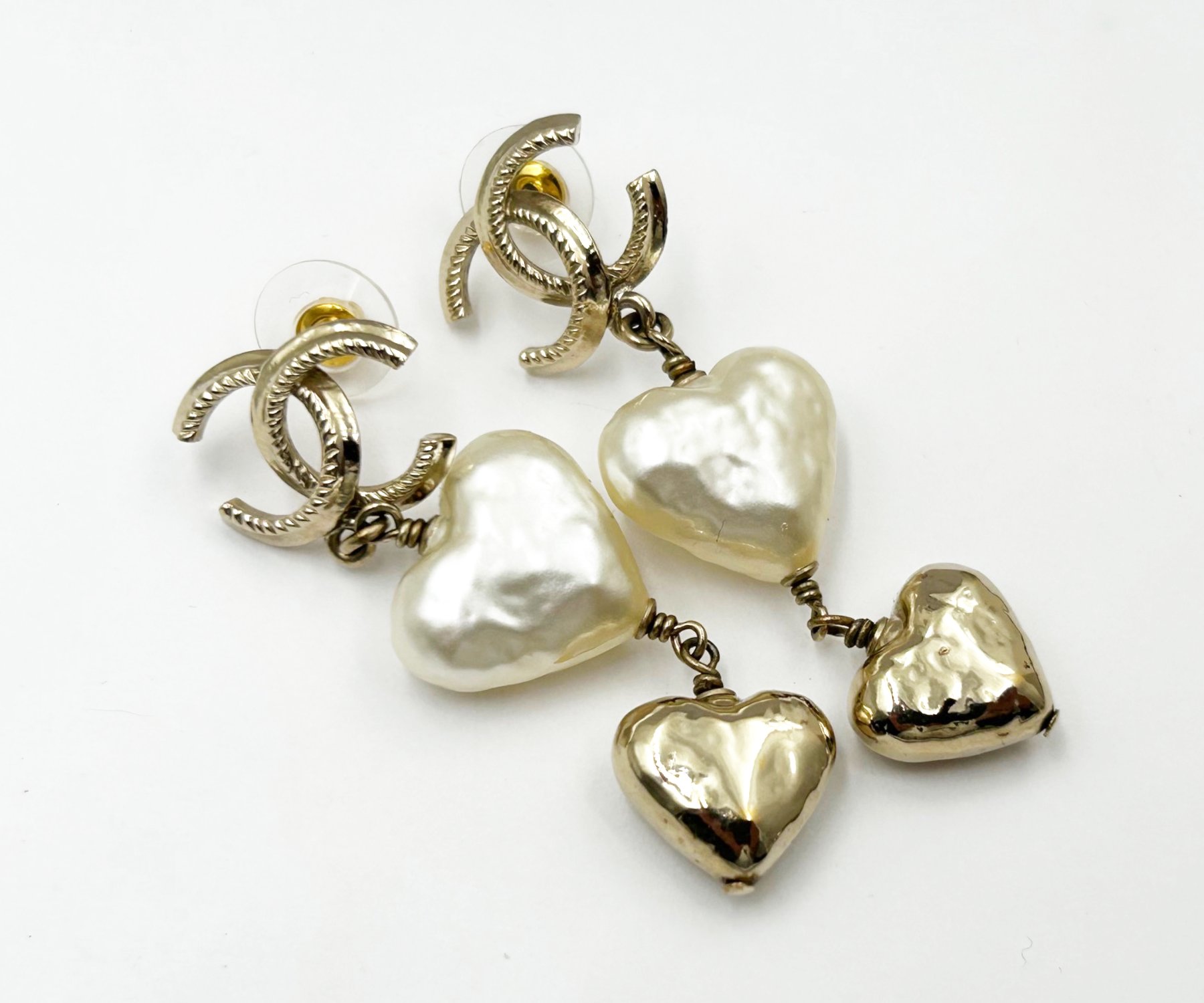 Gd Cc Pearl Heart Gd Heart Lg Dangling Piercin