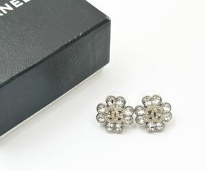Gd Cc Sil Clover Pear Crystal Flower Piercin