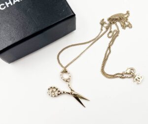Gd Cc Crystal Reissued Sm Scissors Pendant Nk