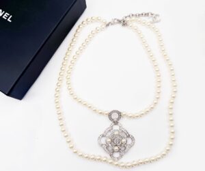 Sil Cc Argyle Crystal Pendant Strand Nk