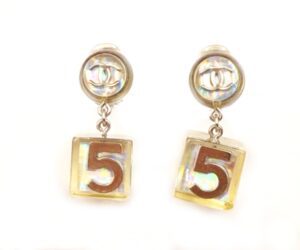 Vin Sil Cc Iridescent Dice Dangle Clip