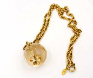 Vin Gp Cc Bag Tortoise Motif Lg Ball Pendant Nk