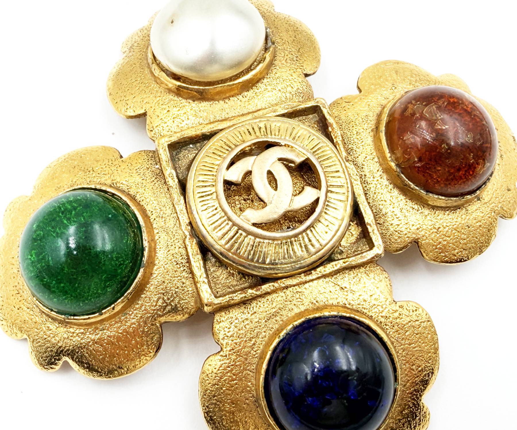 Vin Gp Cc Pearl Stone Cross Lg Br Pendant Nk