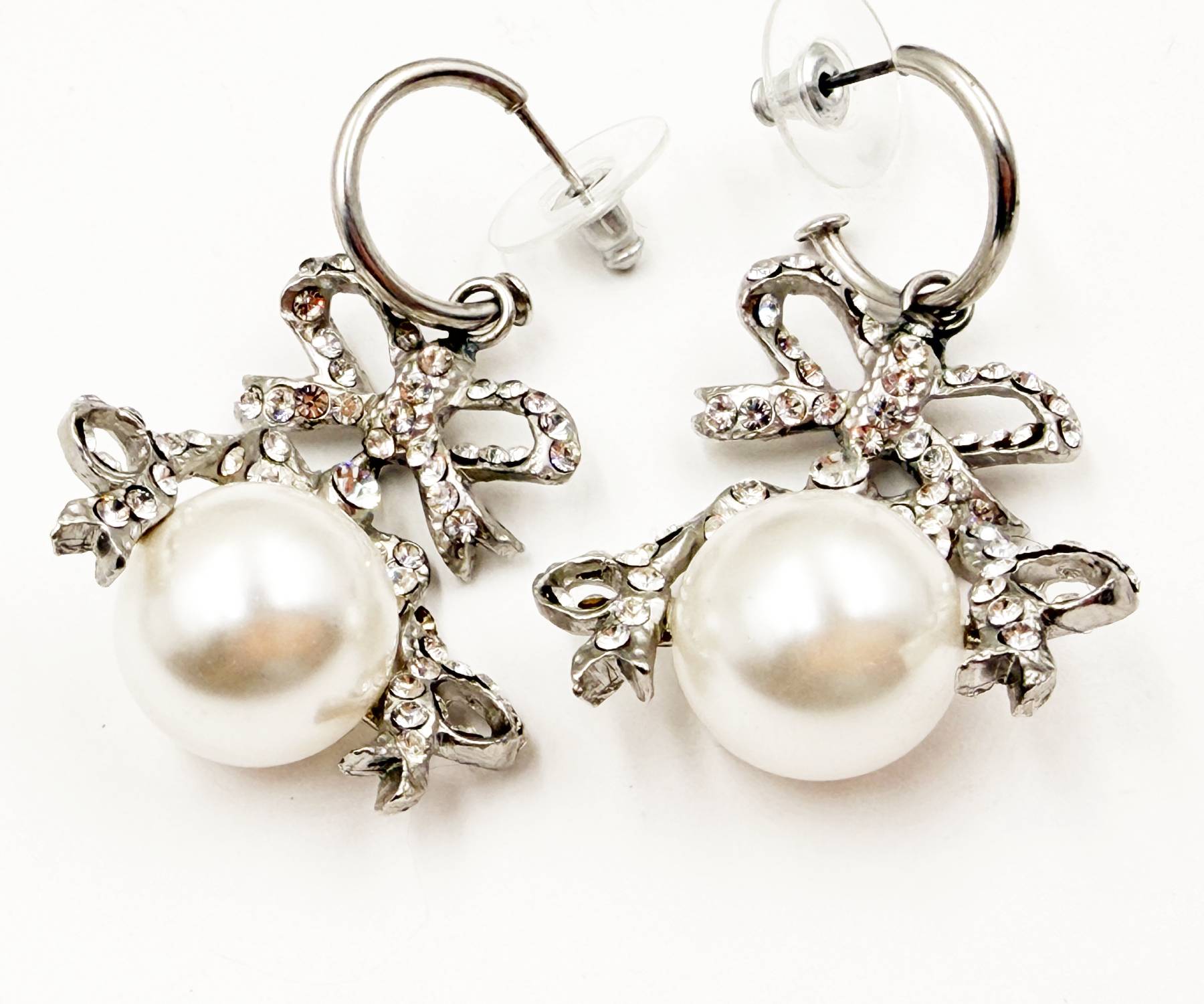 Sil Ribbon Pearl Hoop