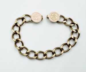 Gd Cc Camellia Pk Button Chain Bl